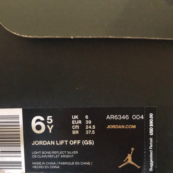 Jordan’s 6’s tan - Picture 3 of 3
